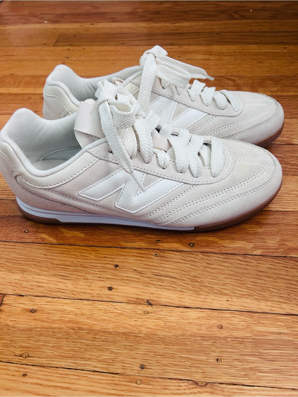 New Balance sneakers size 7